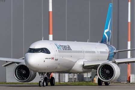 Transat annonce la suspension progressive de ses vols
