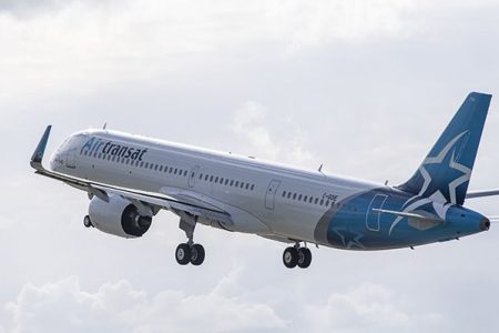 Air Transat accepte de devancer les vols des clients à destination