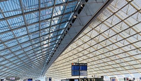 Redevances d’aéroports : le SCARA dénonce les +2,5 % accordés à Aéroports de Paris (ADP)