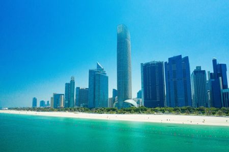 Abu Dhabi accueille tous les voyageurs vaccinés du monde entier