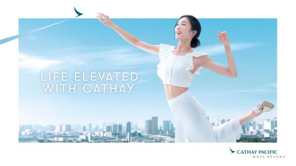 cathay programme fidelite compagnie honk kong cathay pacific femme chinoise sourire aerobernie