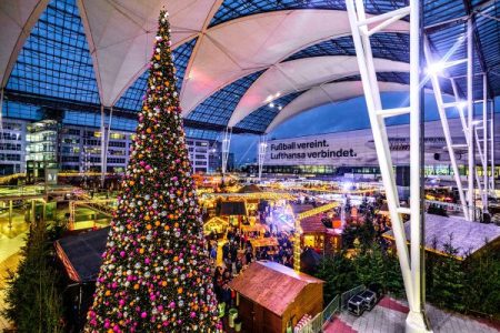 Festive Christmas market opens at Munich Airport