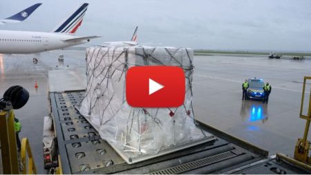 Le sarcophage de Ramsès II voyage à bord d’Air France