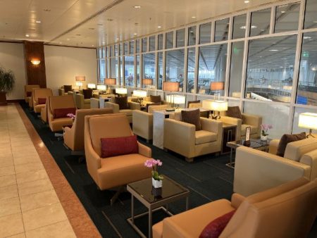 Emirates re-opens newly designed lounge at Munich Airport