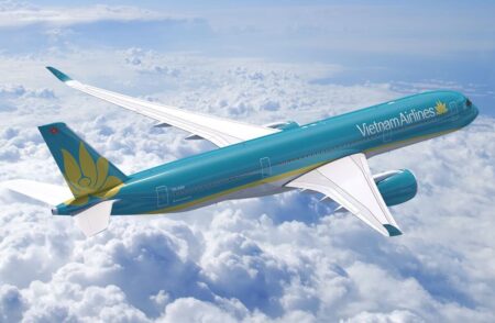 Vol Sans Escale Entre Hanoï et Phnom Penh avec Vietnam Airlines Vietnam Airlines lance un vol sans escale entre Hanoï et Phnom Penh qui débutera le 27 octobre 2024, proposera quatre vols par semaine.