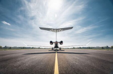 Fête de la mi-automne avec VistaJet Fête de la mi-automne avec VistaJet : Un voyage céleste et luxueux vous attend pour des souvenirs inoubliables.