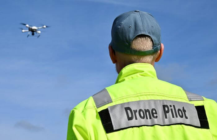 adele drone dlr frequentis pilot 5G drones assist emergency services during operations