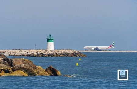 Les Aéroports Nice Côte d’Azur et Cannes Mandelieu : un moteur de 2,8 milliards d’euros pour le PIB Airbus A380 d'Emirates au décollage de l'aéroport de Nice