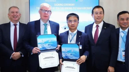 Vietnam Airlines annonce la location de 19 Boeing 737 MAX 8 au Salon aéronautique international de Farnborough 2026