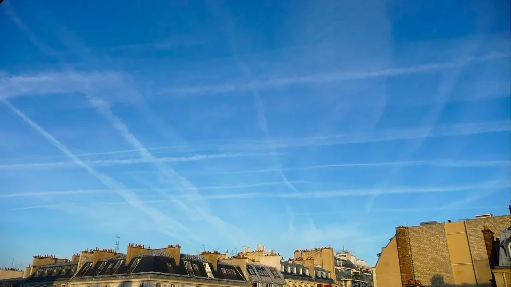 Traînées de condensation : Air France révèle les résultats de ses tests massifs Traînées de condensation